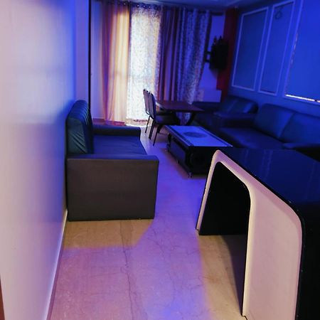 Vinanda Home Stay Νέο Δελχί Εξωτερικό φωτογραφία